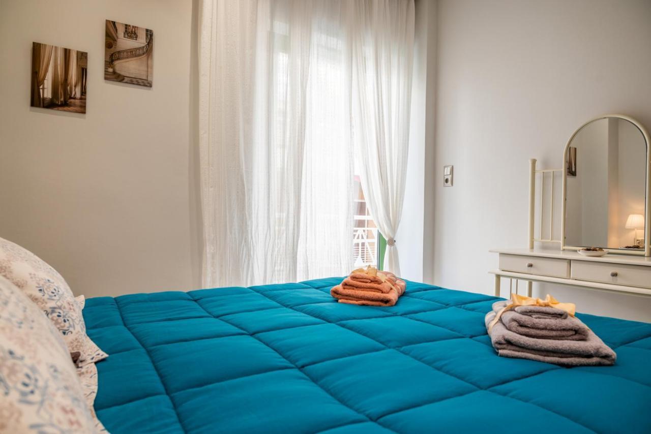 Loutraki House Apartamento Exterior foto